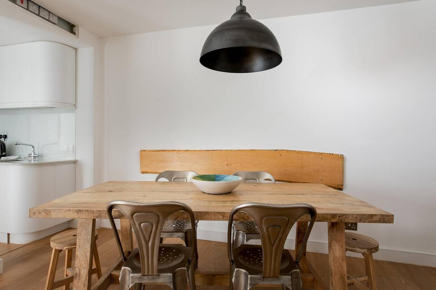 Appartement Stylish 2br In West Kensington , 4 Guests Londen