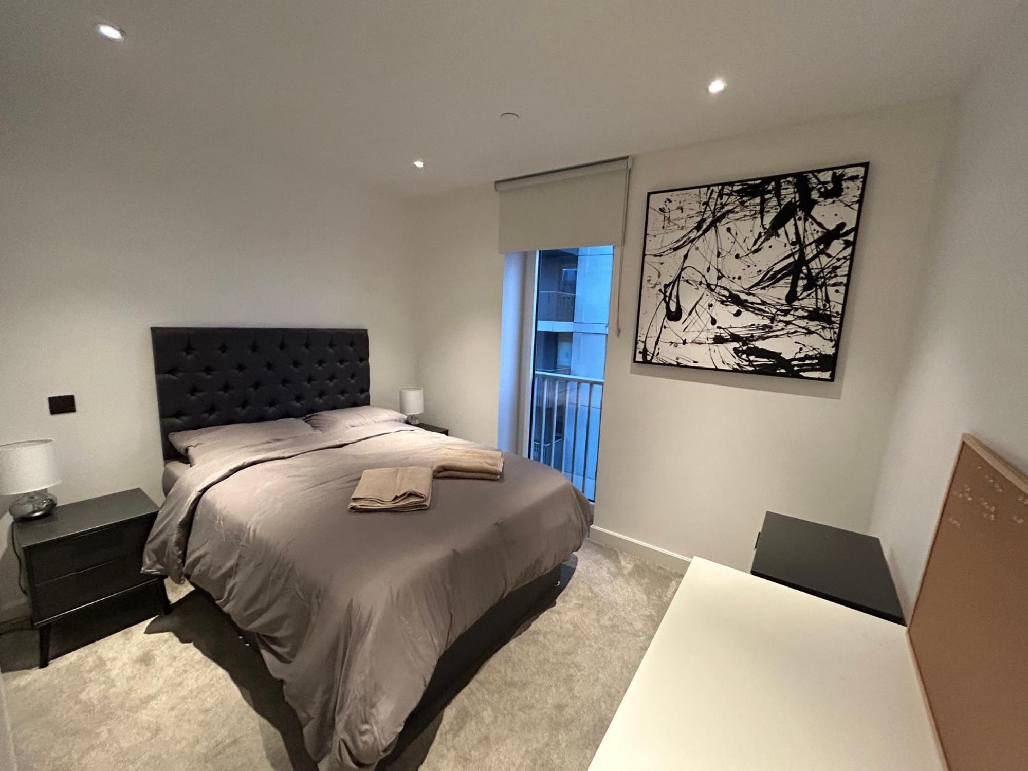 Luxury 2 Bed 2 Bath Modern Flat In White Apartamento
