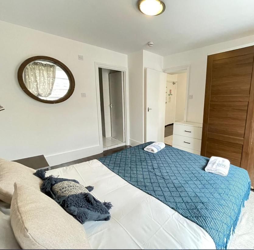 Captivating 1-bed In Apartment London