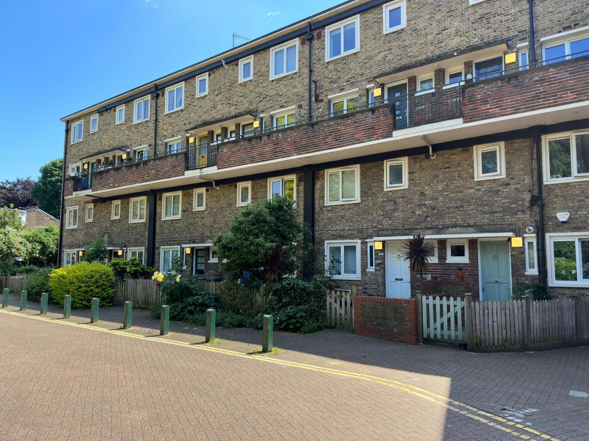 Charming 2-bedroom Flat With Private Balcony Near Islington Station, Canonbury Leilighet