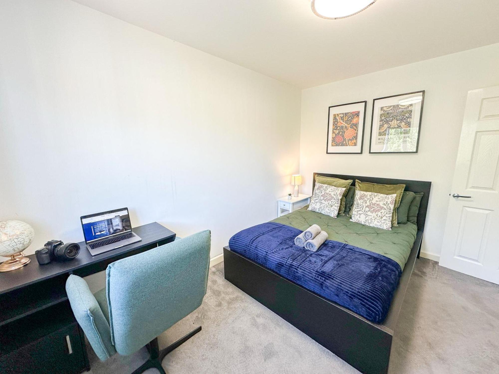 Charming 2-bedroom Flat With Private Balcony Near Islington Station, Canonbury Leilighet London