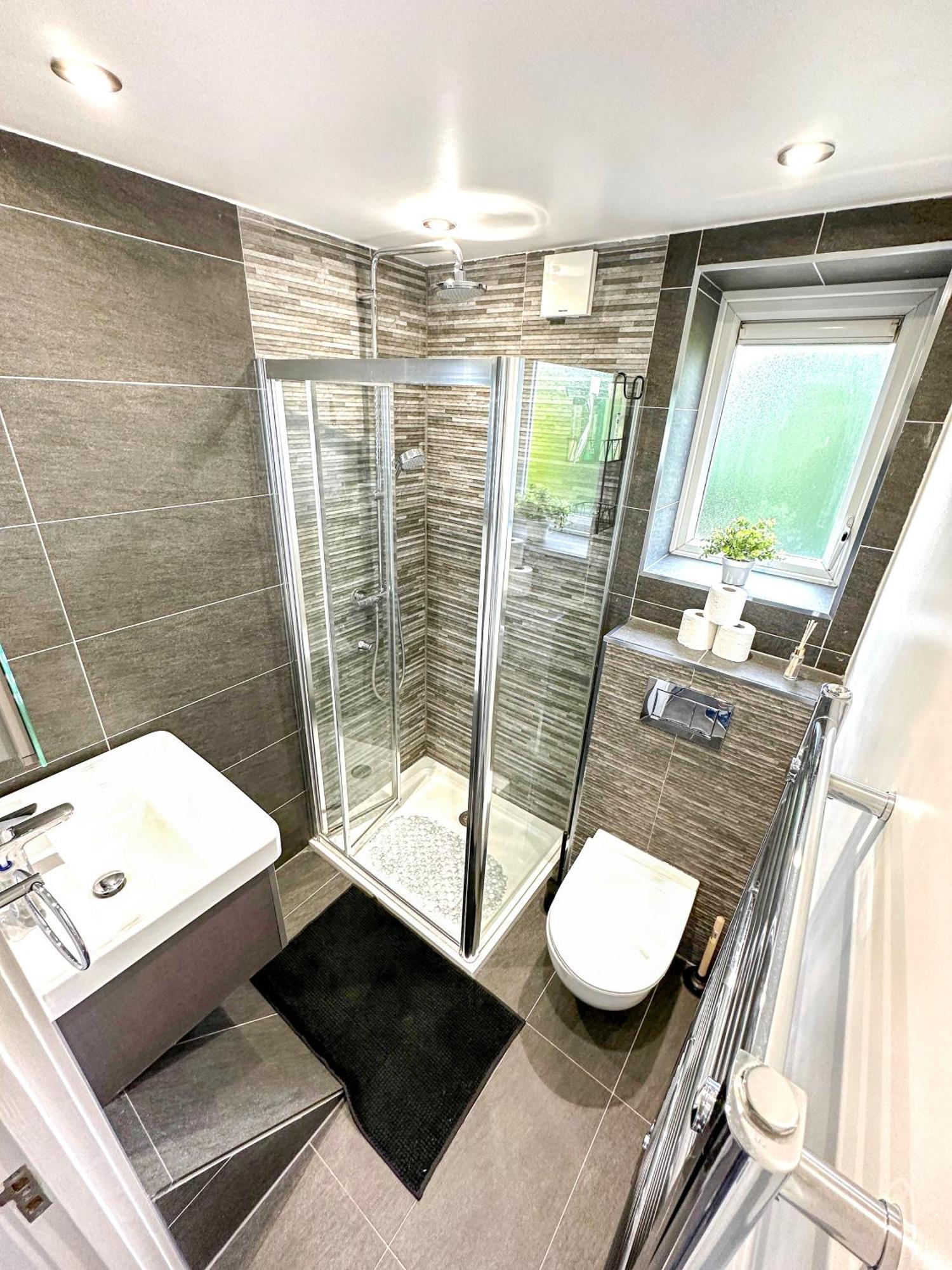 Leilighet Charming 2-bedroom Flat With Private Balcony Near Islington Station, Canonbury London