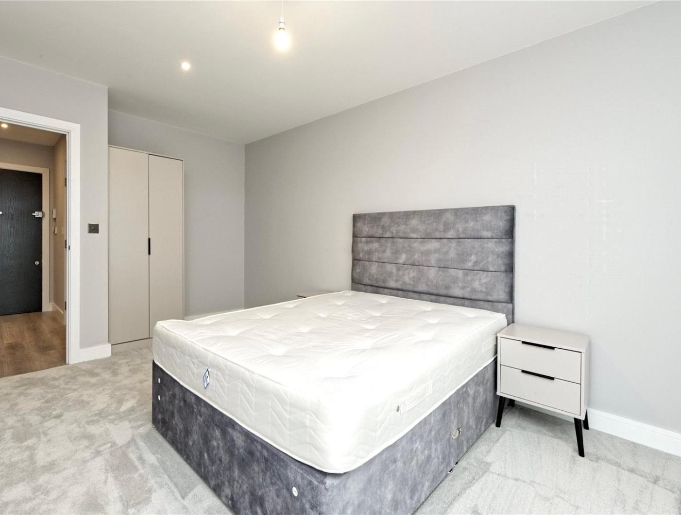 Female Only Ensuite Privat overnatting