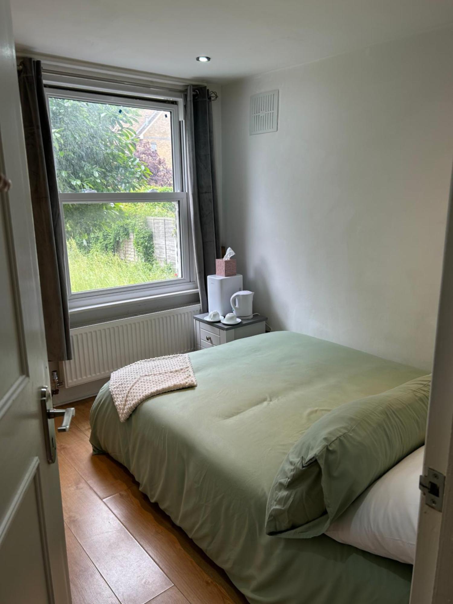Vvs Homestay London