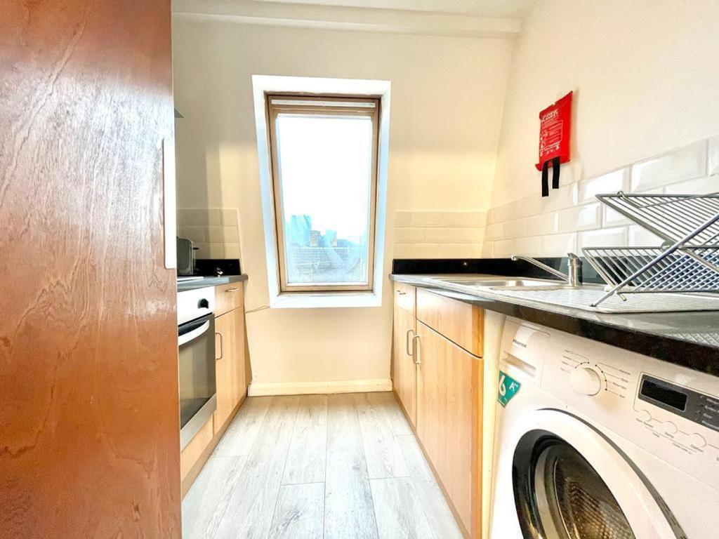 Kings Cross Apartment *