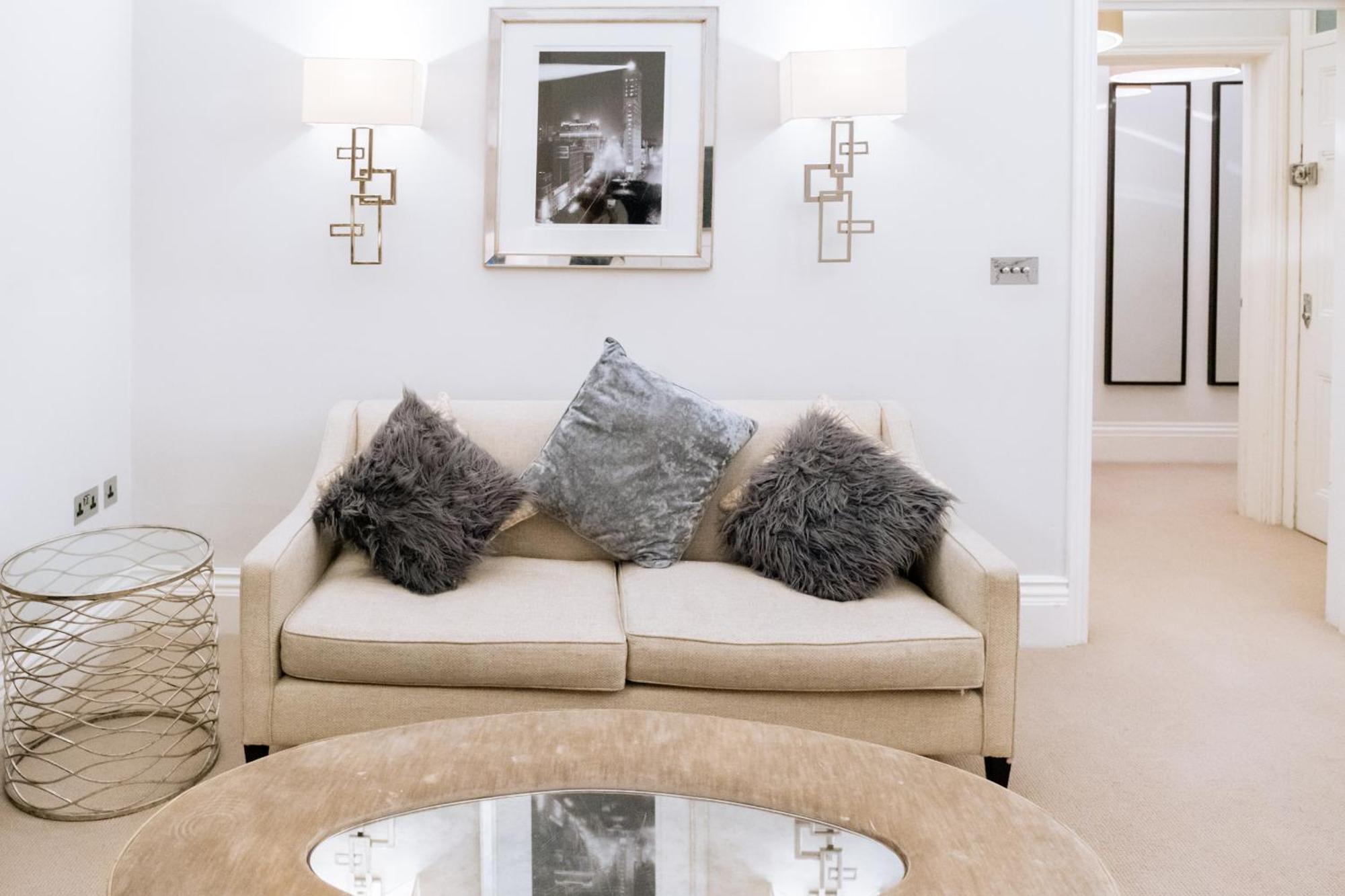 Sir Hans Sloane Apartment London