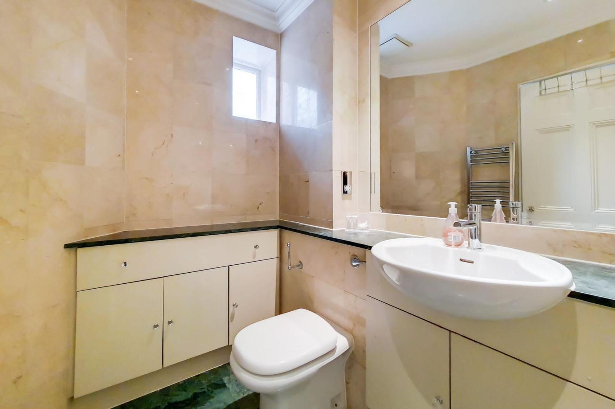 Sir Hans Sloane Apartment London
