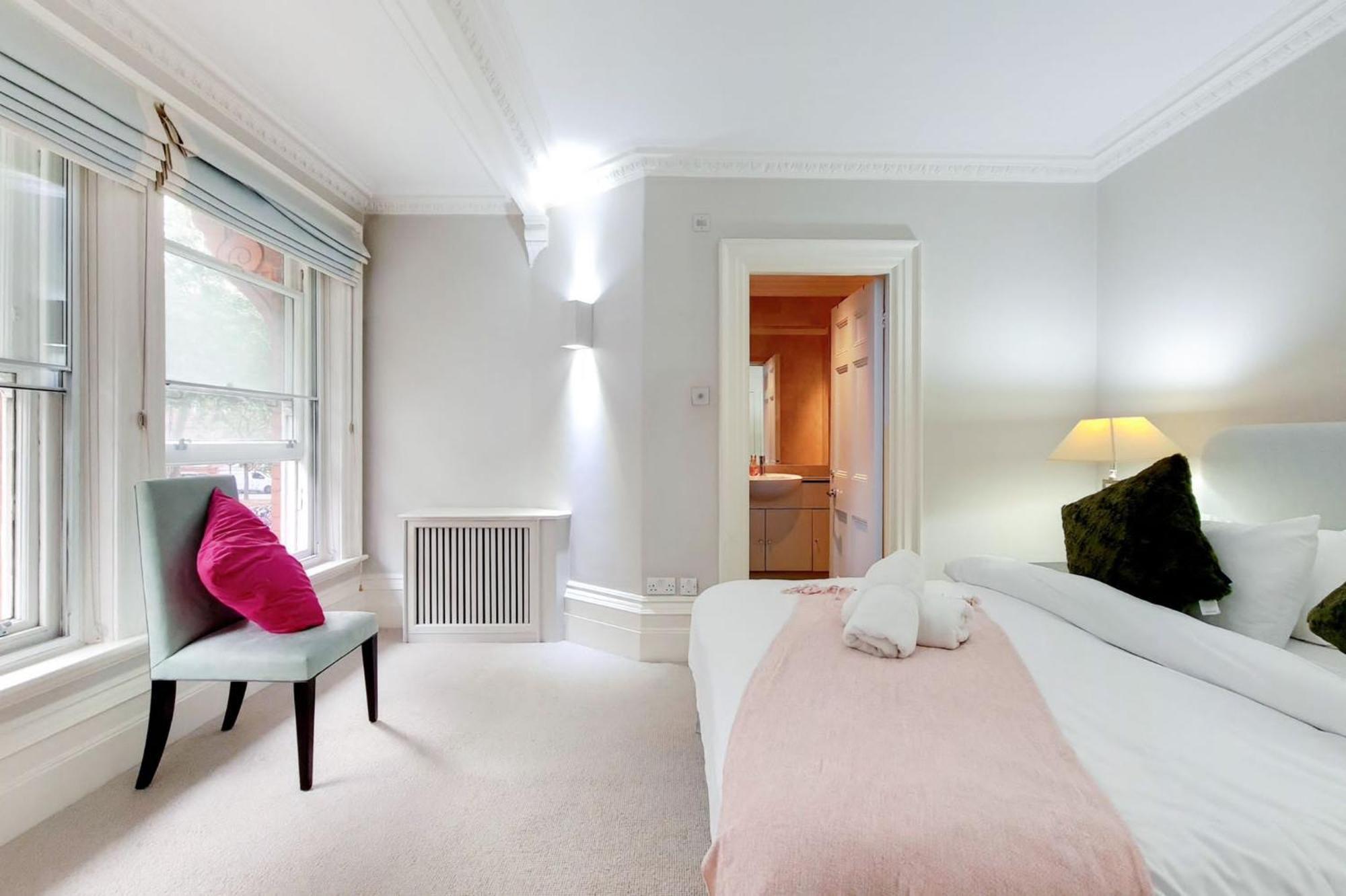 Sir Hans Sloane Apartment