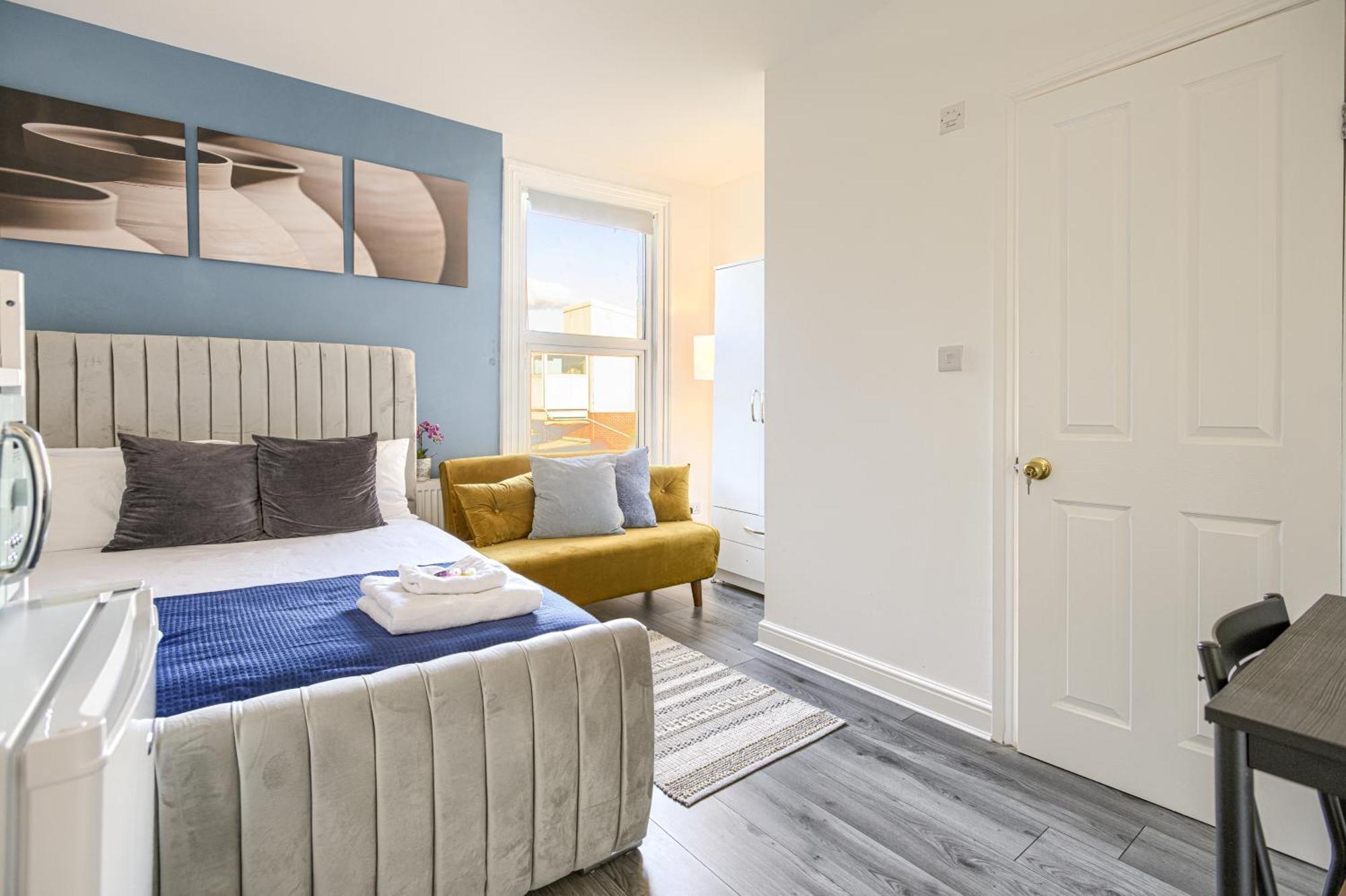 Hackney Deluxe Apartment