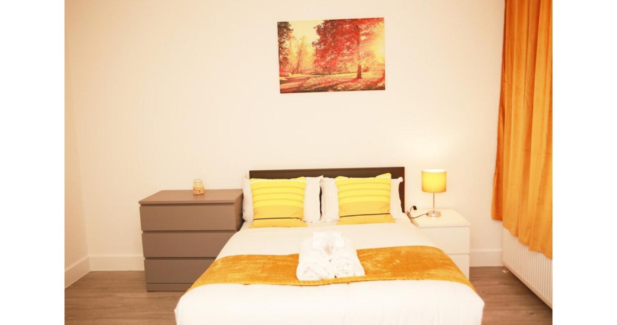 Cricklewood Deluxe Ensuite Guest house London