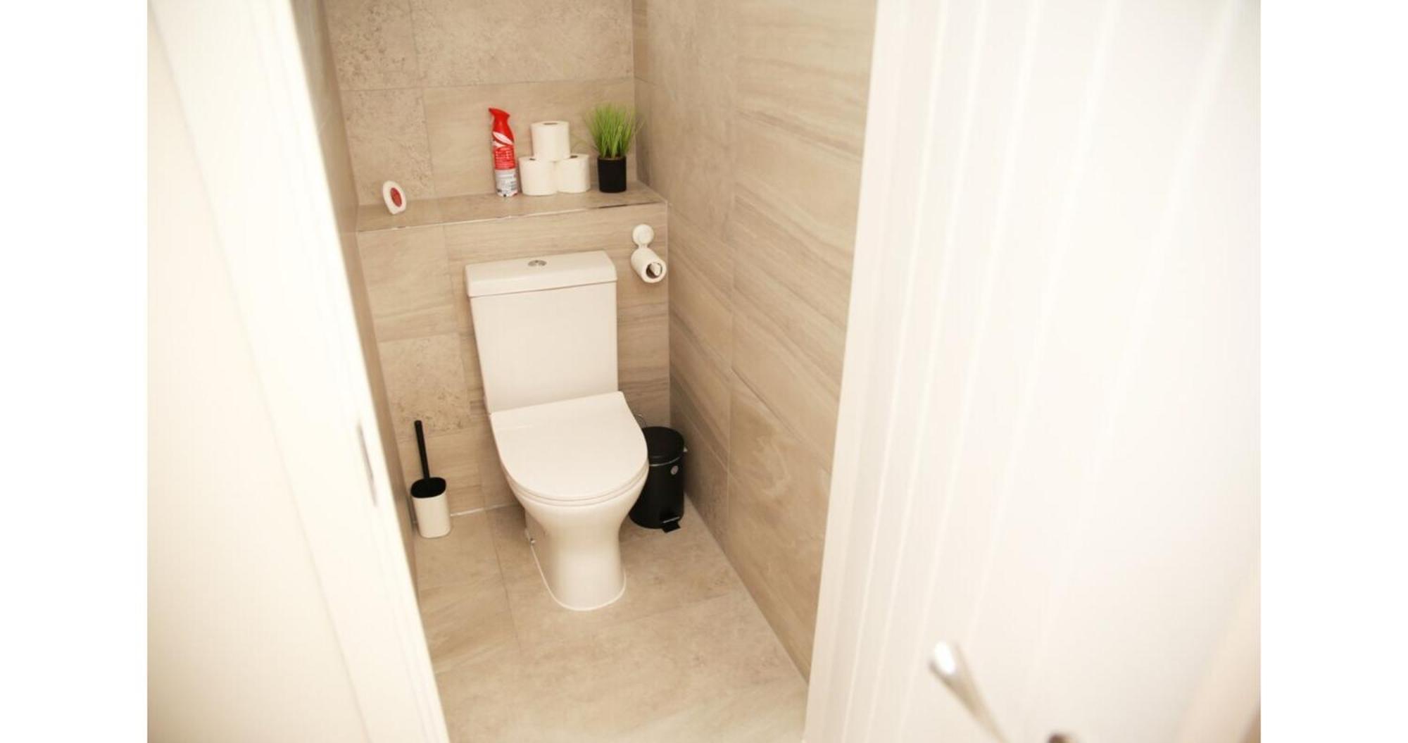 Cricklewood Deluxe Ensuite Guest house *