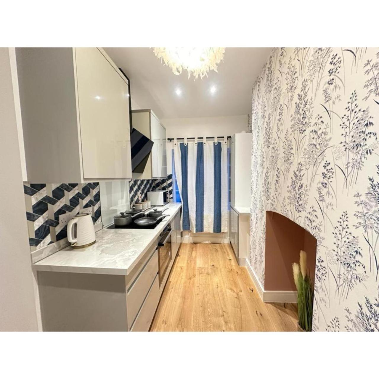 Leilighet F1- Stylish 1 Bed Flat Near Edgware Road London