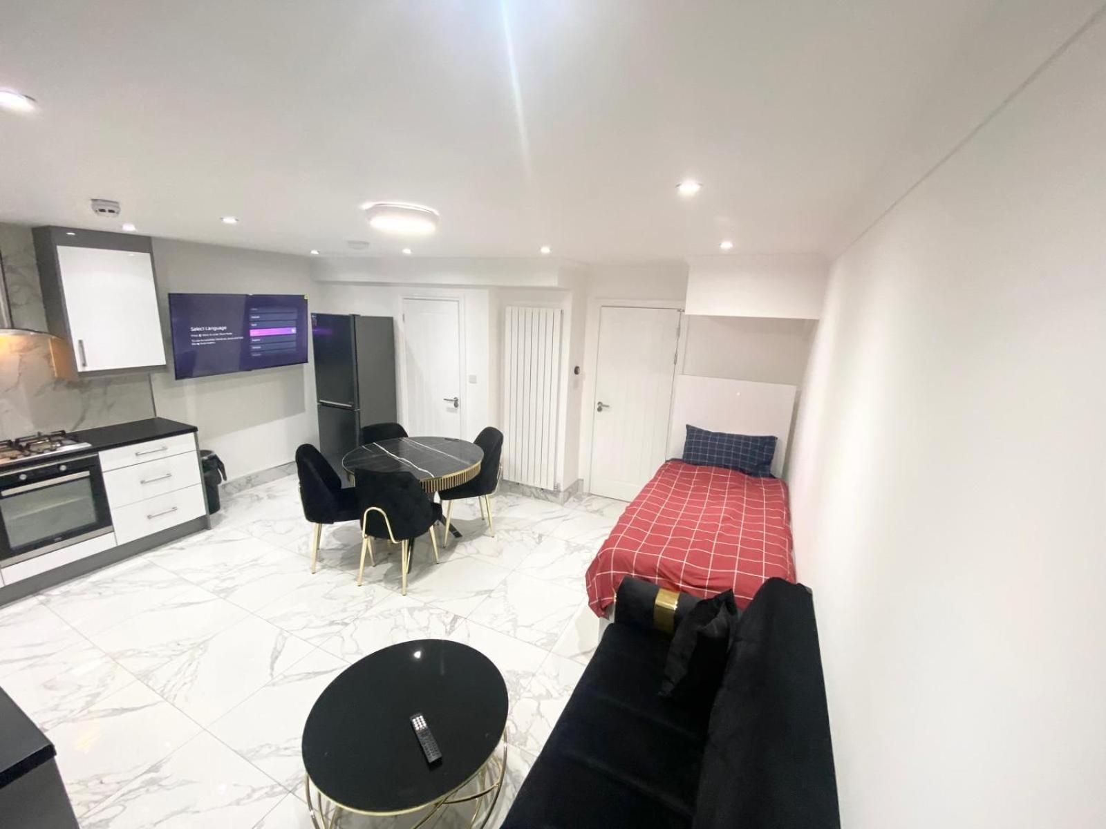 Ferienhaus The Royal Boutique Regent By , Sleep 8