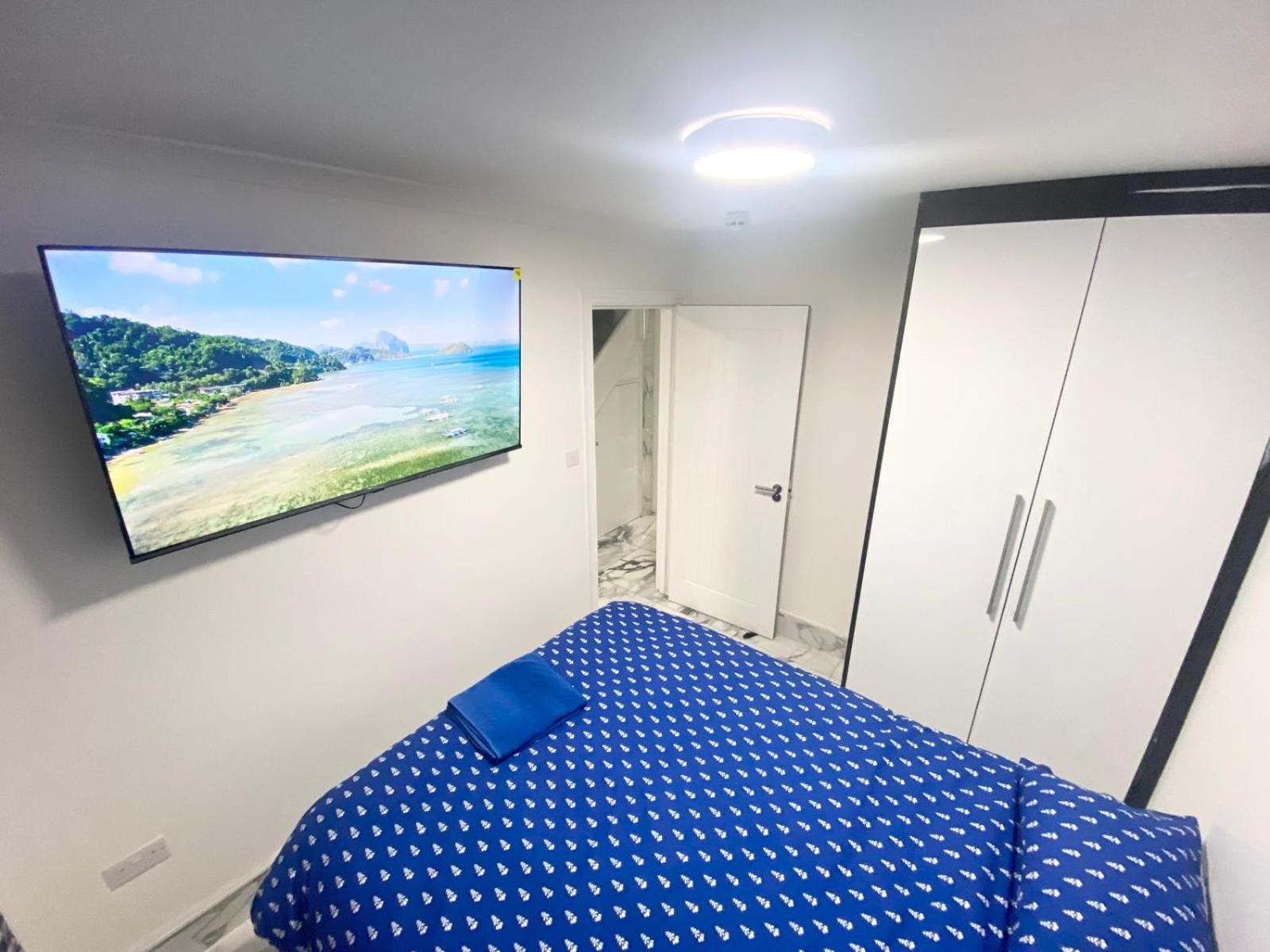 Ferienhaus The Royal Boutique Regent By , Sleep 8 *