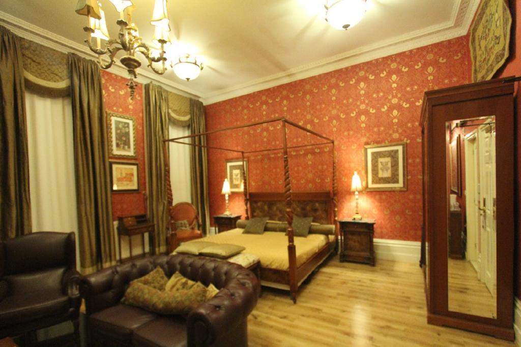Opulence Boutique London