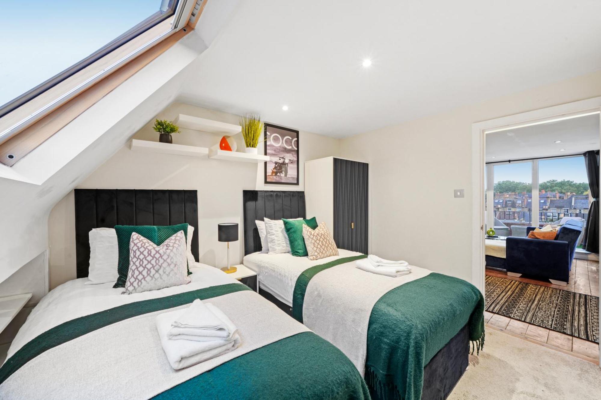 Beautiful Flat In Fulham - Great Views!- Sleeps 6 London