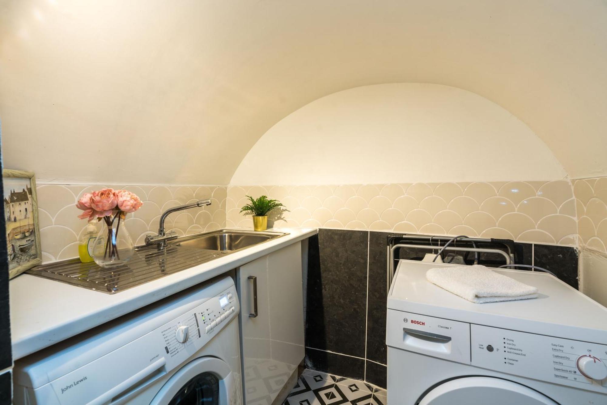 Buckinghampalace-belgravia-saintsjames-trafalgar Square-victoria Villa *