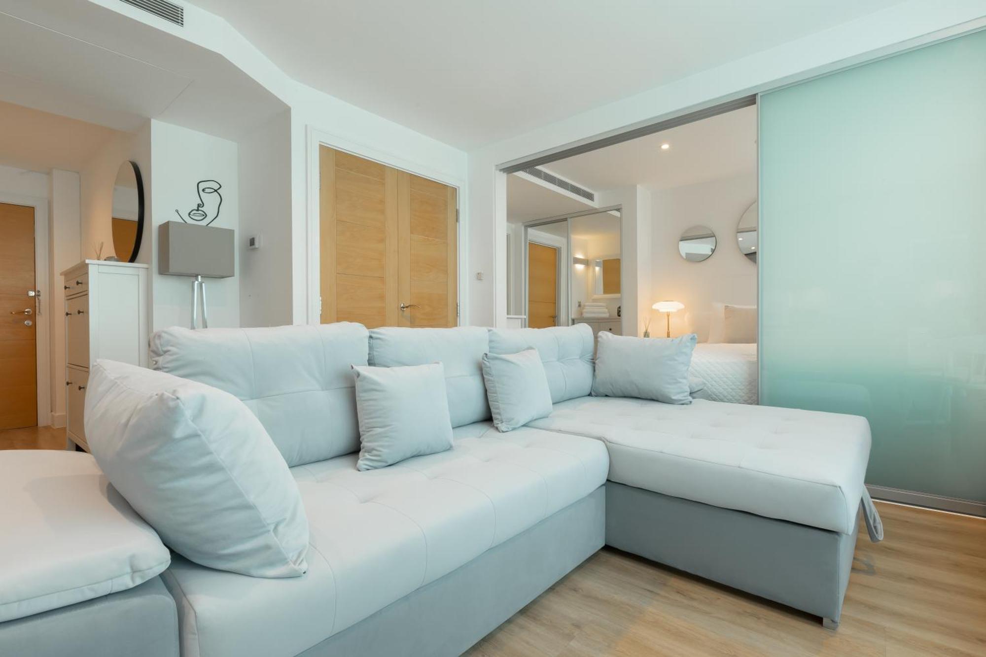 Vauxhall Luxury Manhattan Apartment London