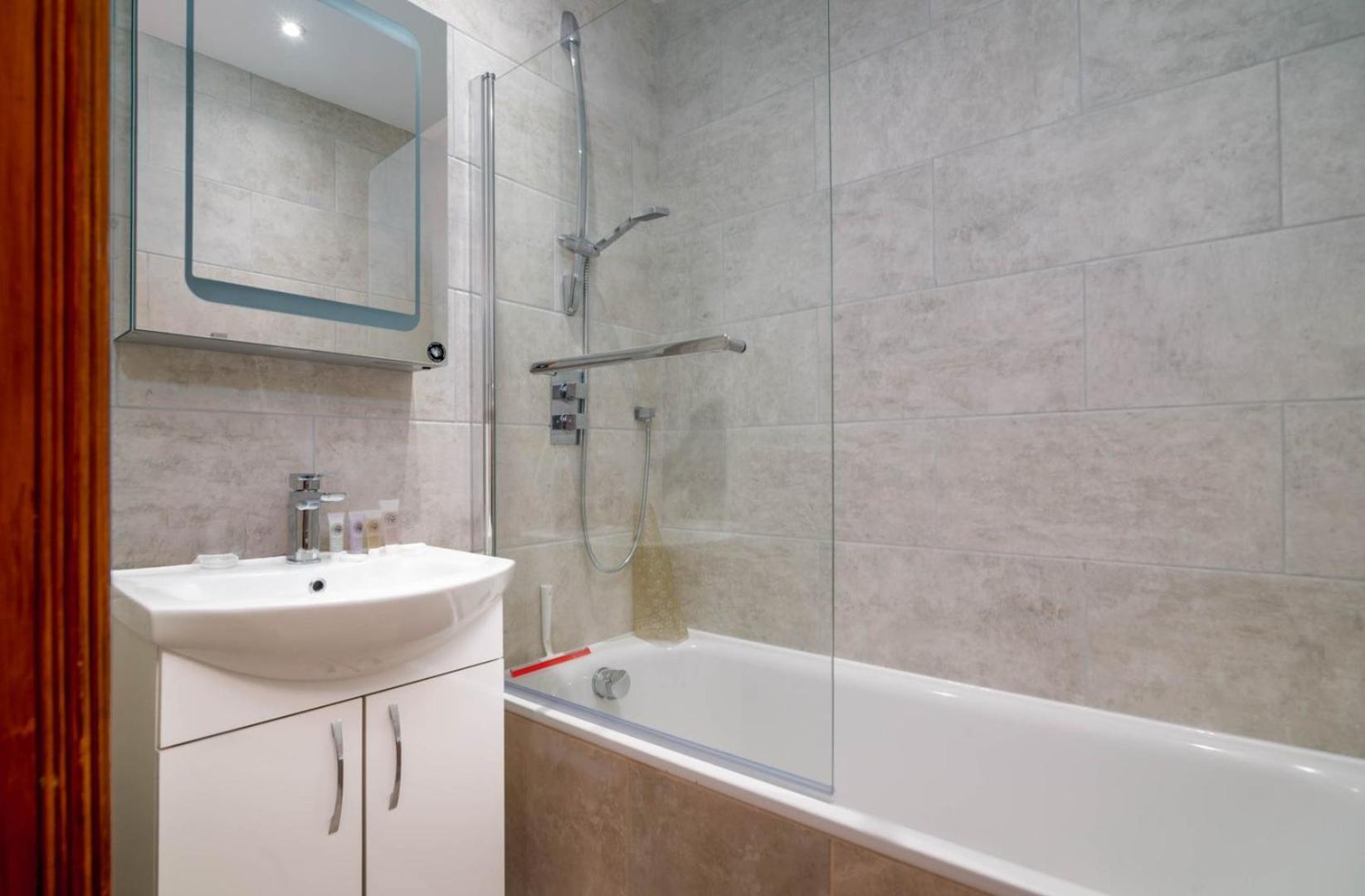 Guestready - Central Converted Mews In Bayswater Londen
