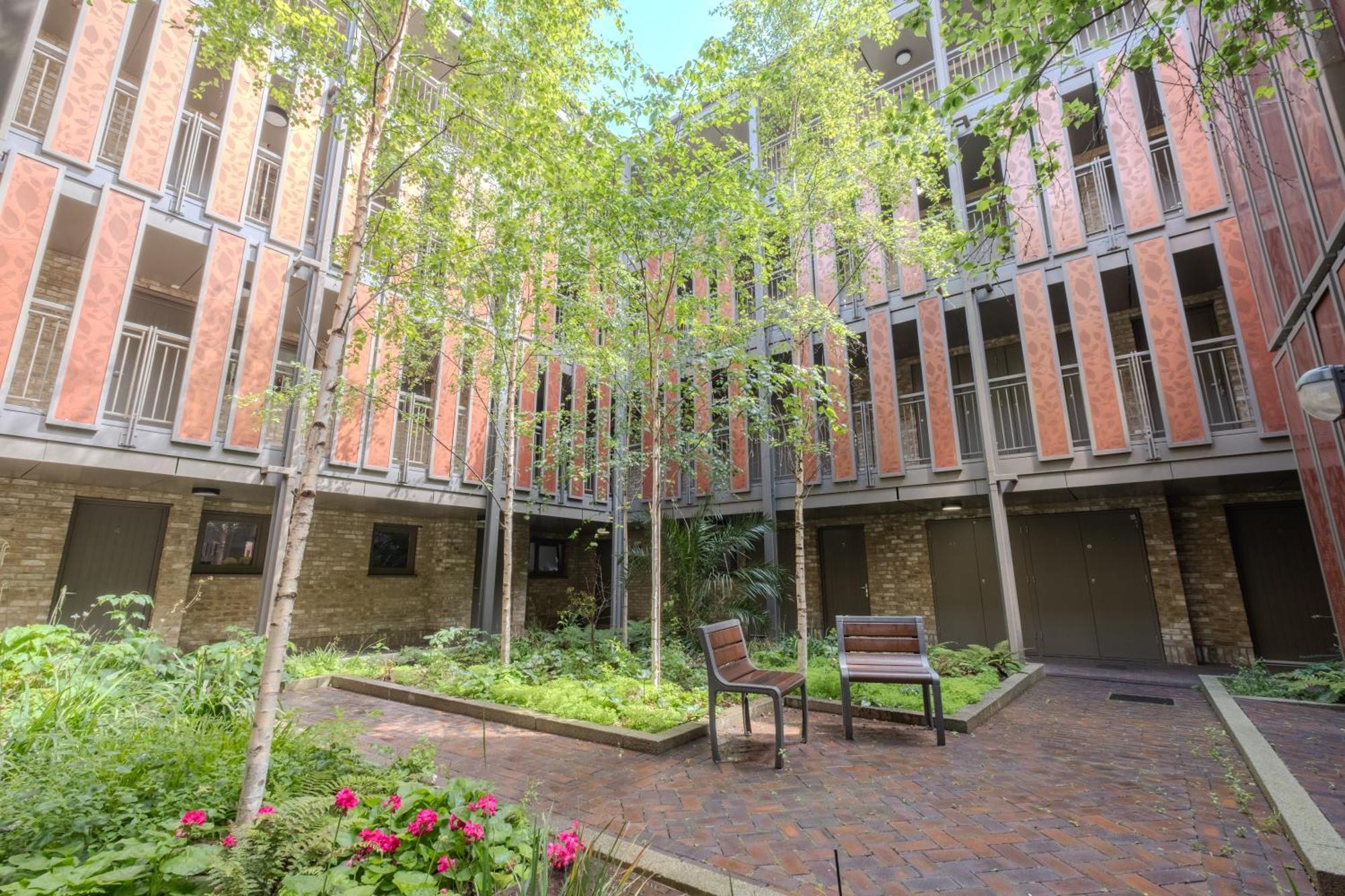 Brand New Flat With Car Park Appartement Londen