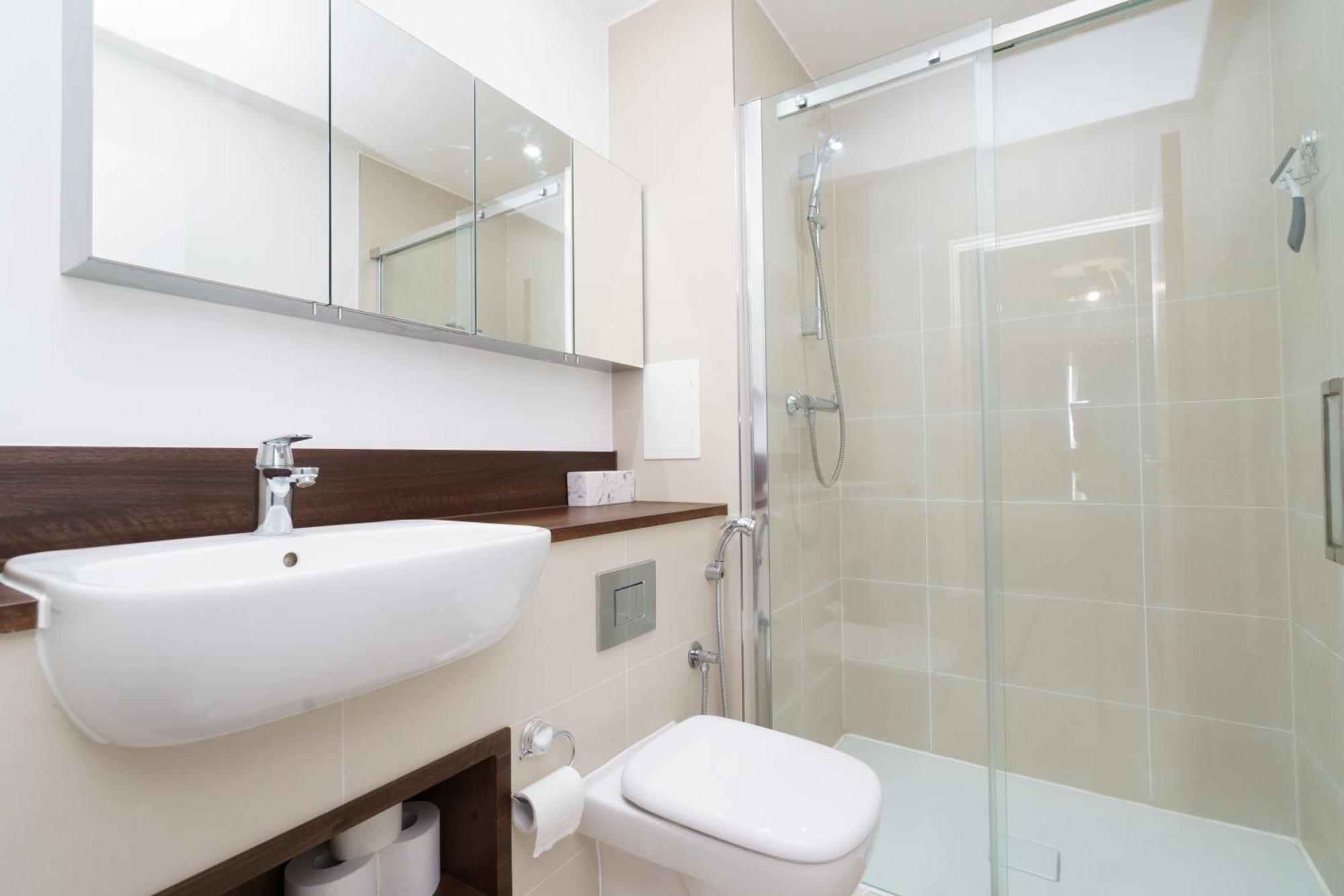 Stylish Surrey Quays - 10 Mins From Station * London