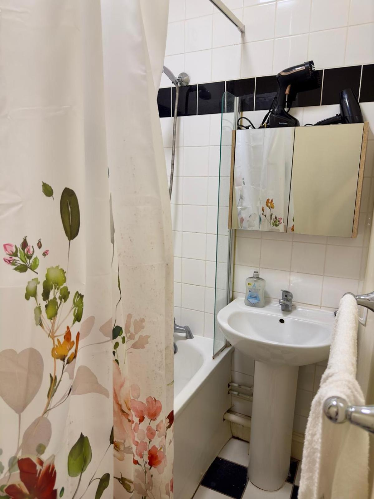 Leilighet Budget 2 Bedroom Close To Hyde Park London