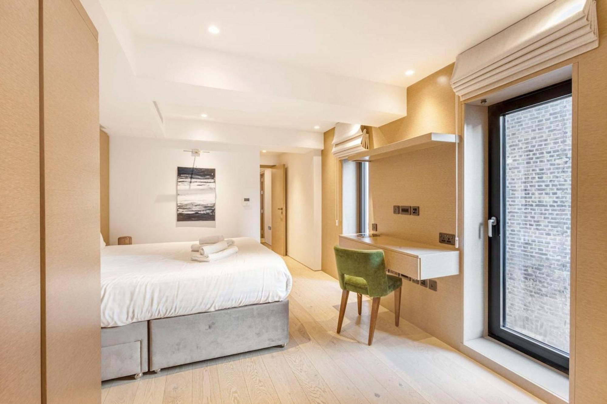 Apartment Maddox Street London