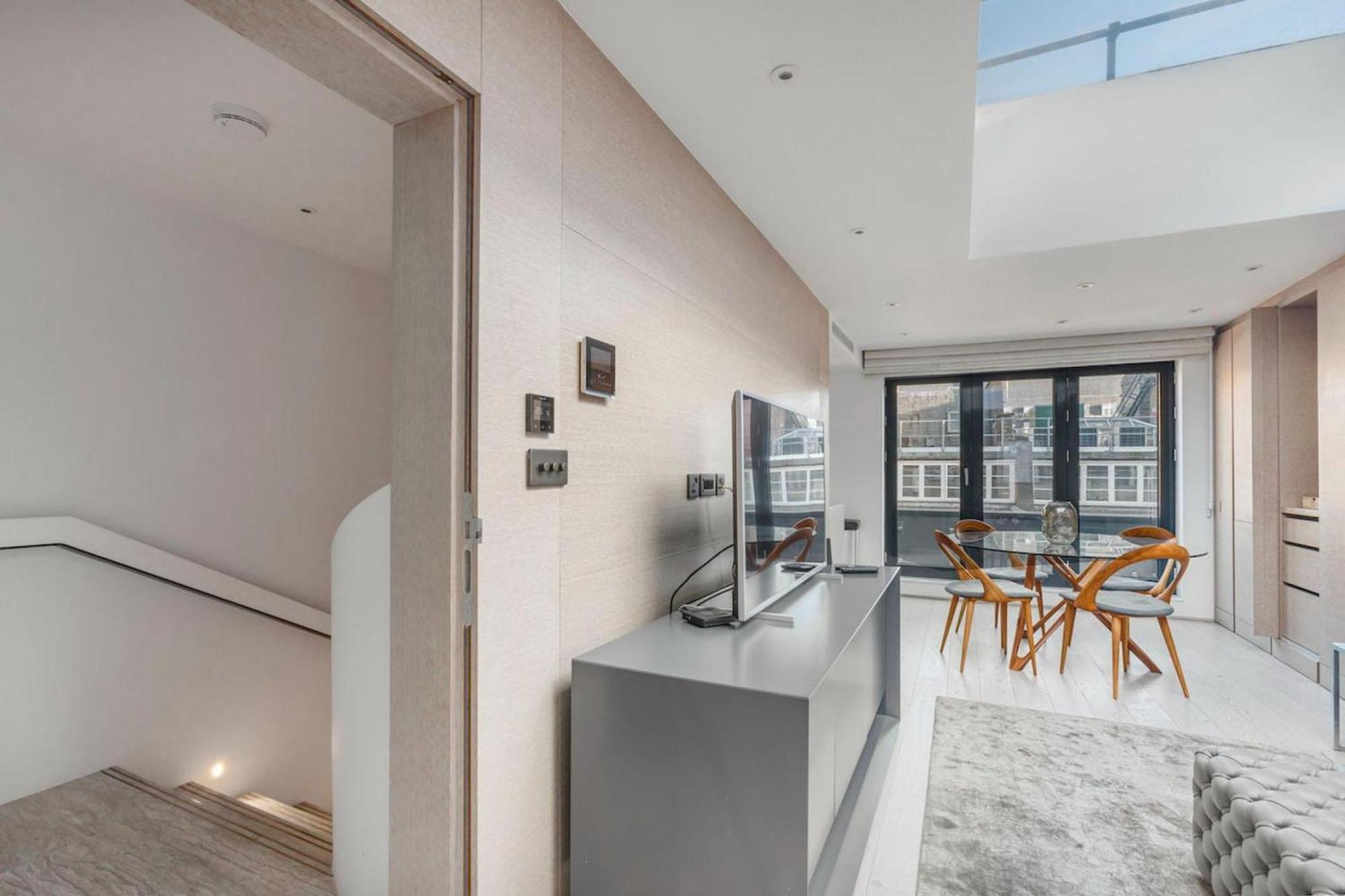 Maddox Street Apartment