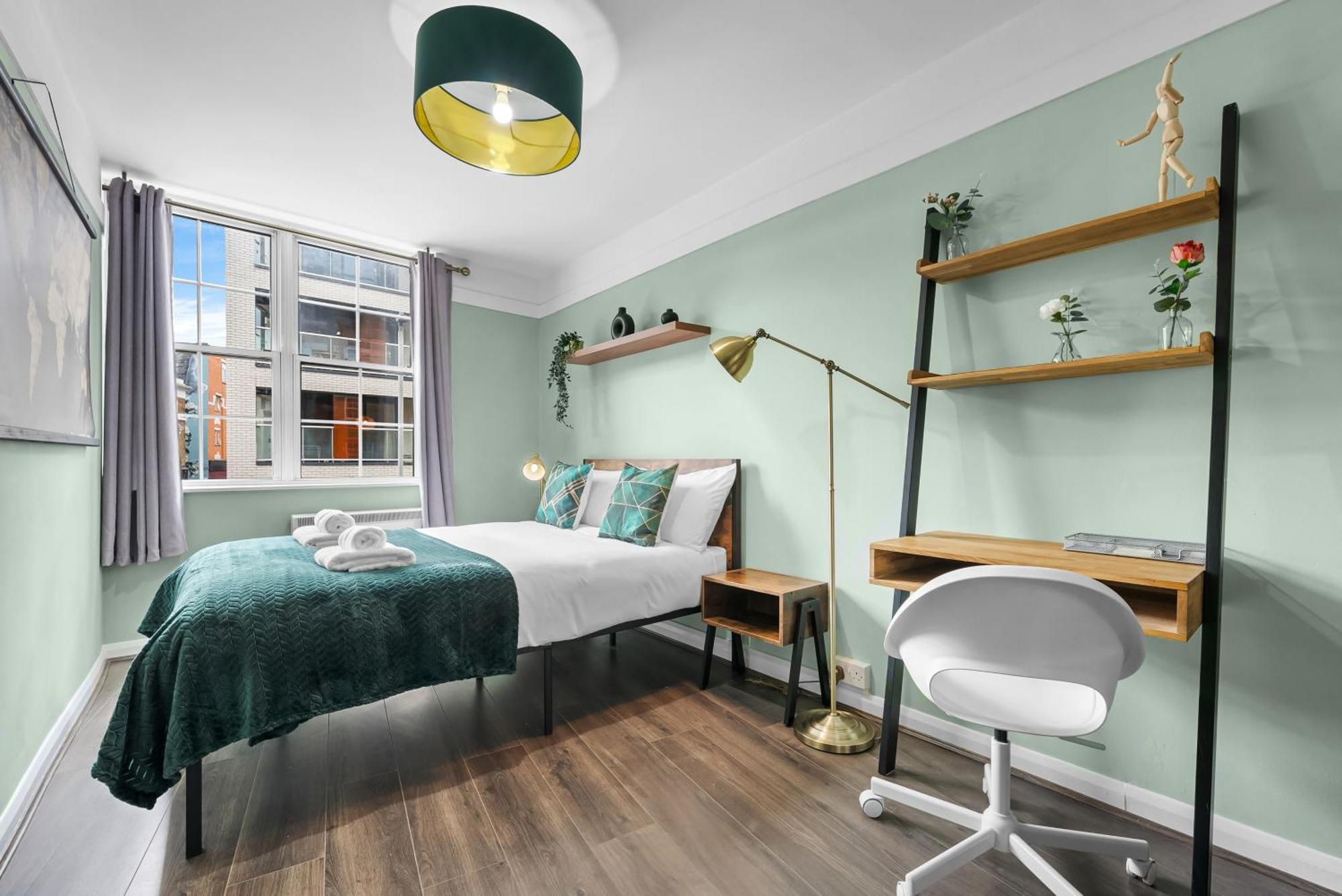 Chic 2 Bedroom Near Liverpool Street By Gold London