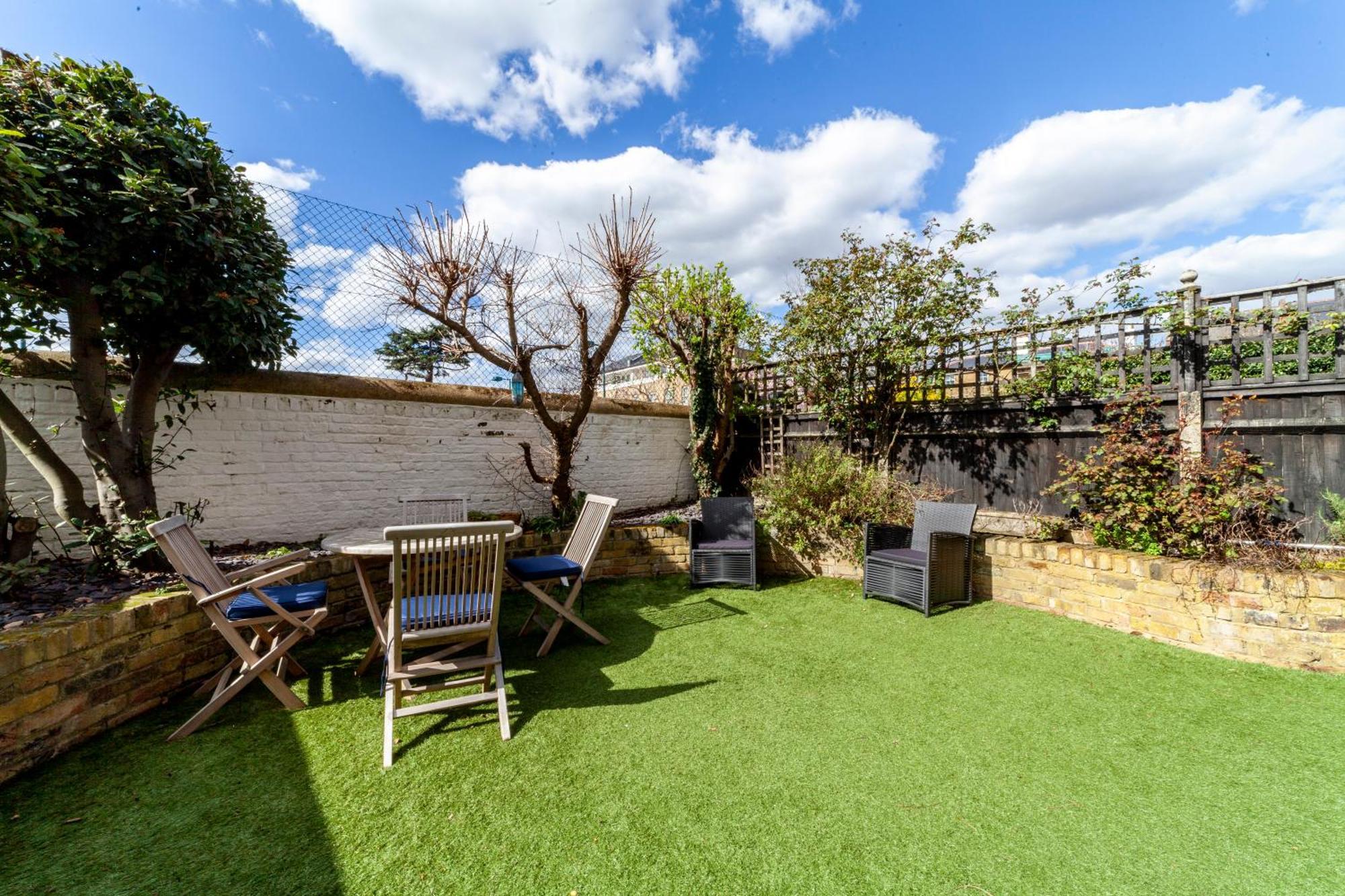Spacious 3br 2bh With Garden In West Putney Apartment *