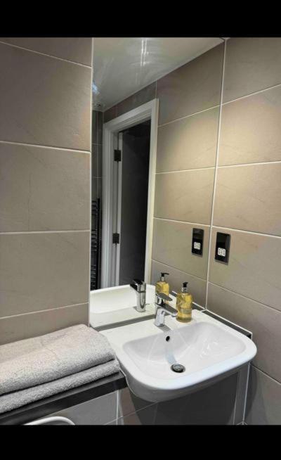 Apartment Charming With 2 Bedrooms