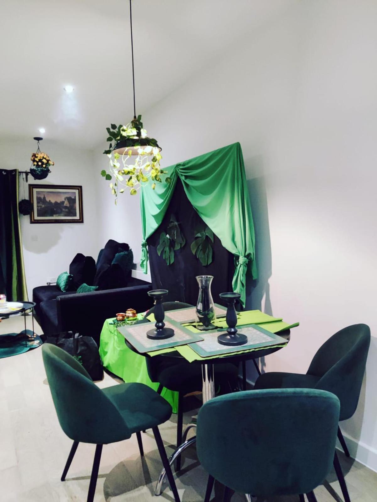 Uttsav Green - Affordable Zone 3 - Accessible Public Transport * Londen