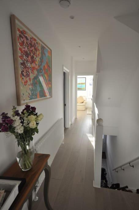 Lovely 2-bed Maisonette With Garden Close To River In Barnes - Mortlake Apartamento