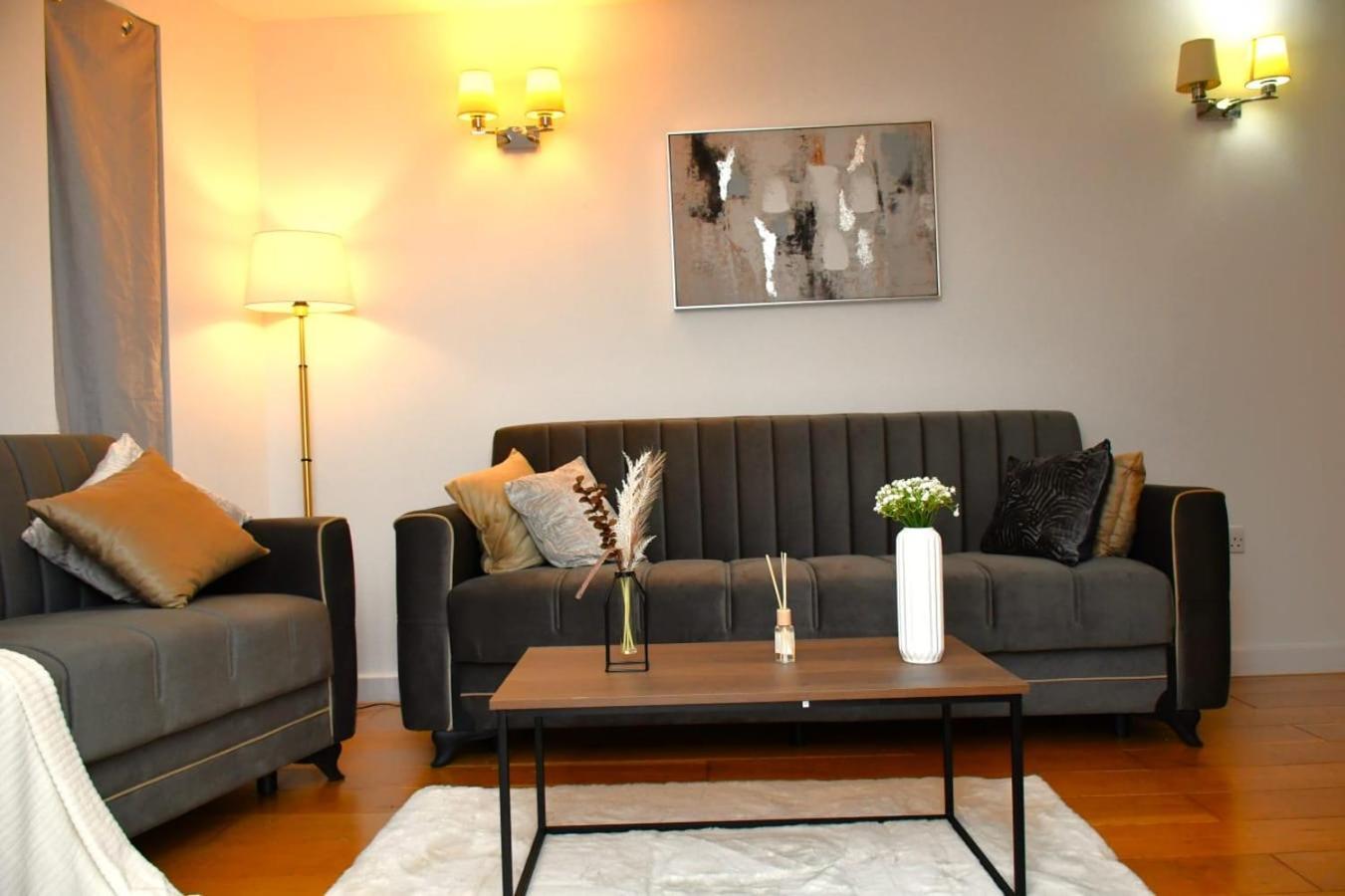 Apartment Spacious 2bedroom In Airport *