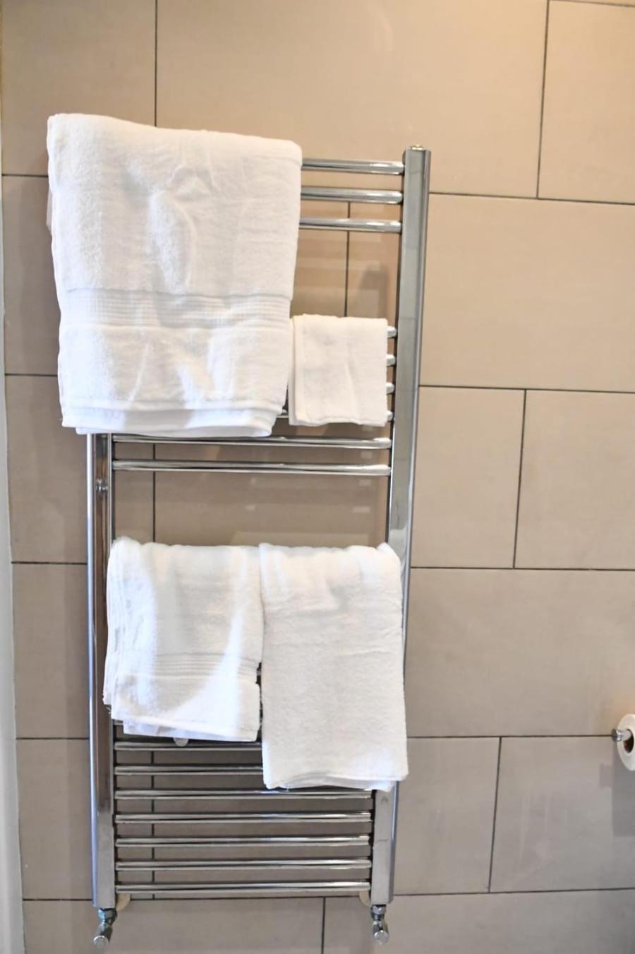 Spacious 2bedroom In Airport * London