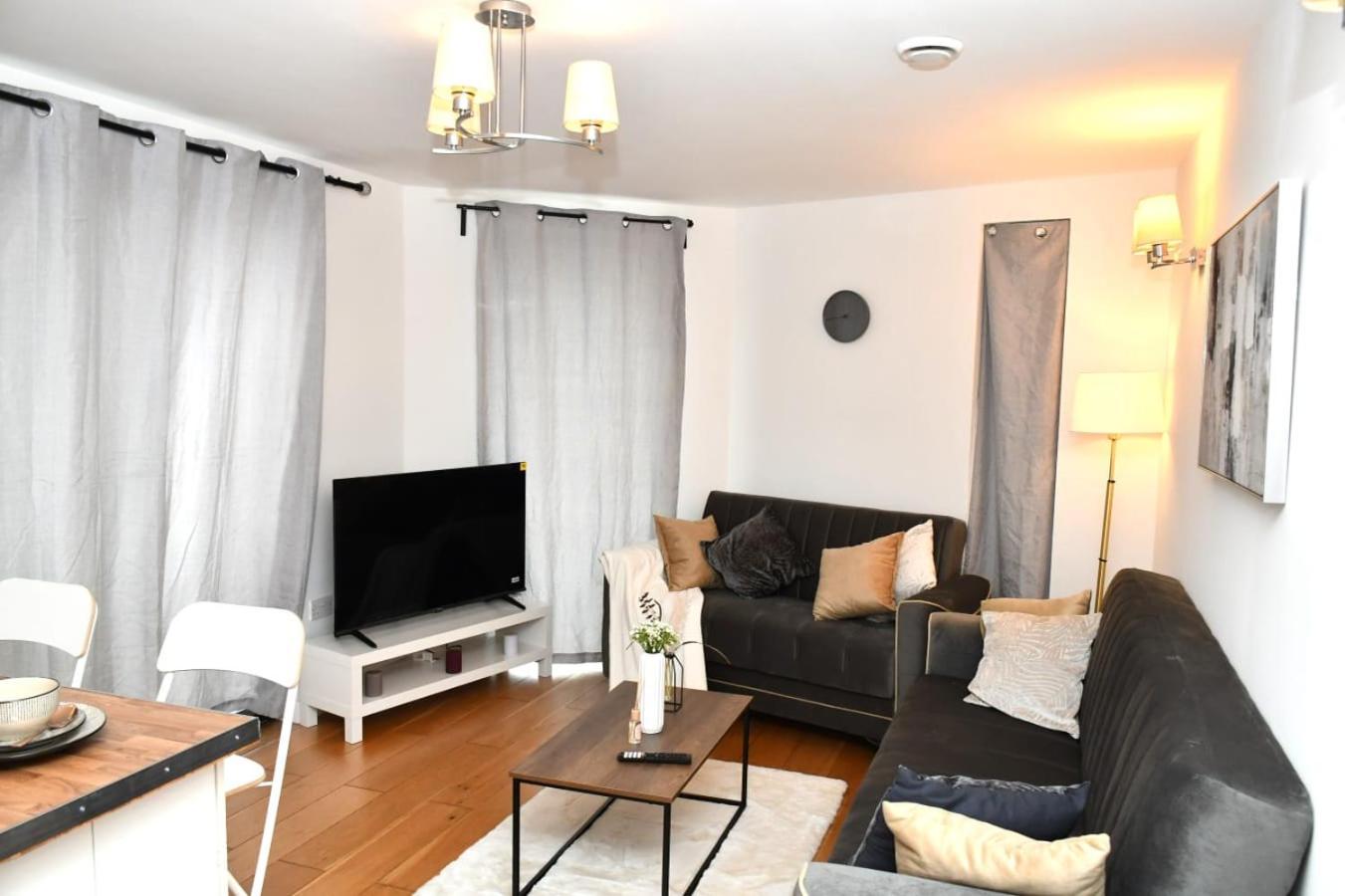 Spacious 2bedroom In Airport *