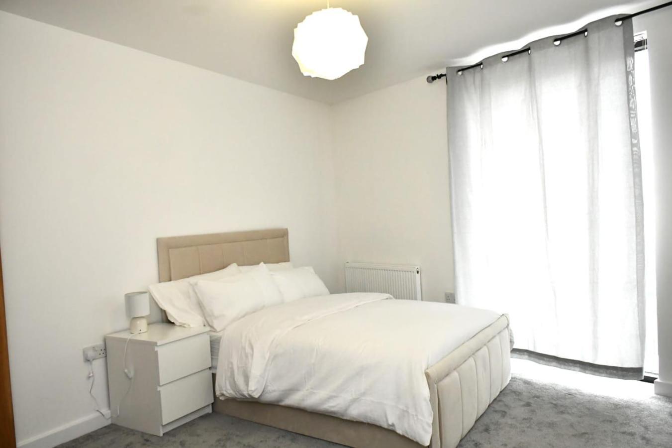 Spacious 2bedroom In Airport Apartment *