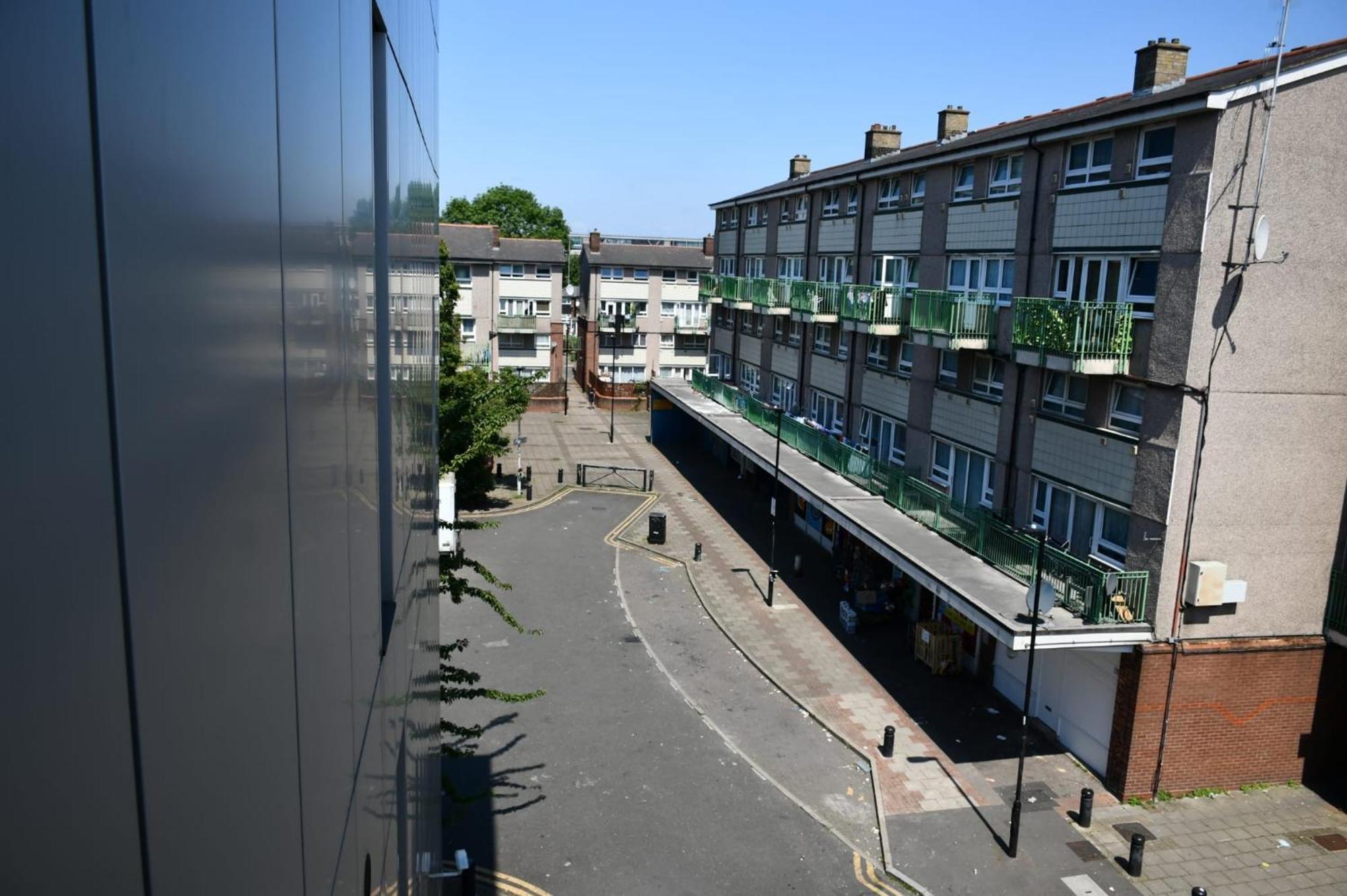 Spacious 2bedroom In Airport * London