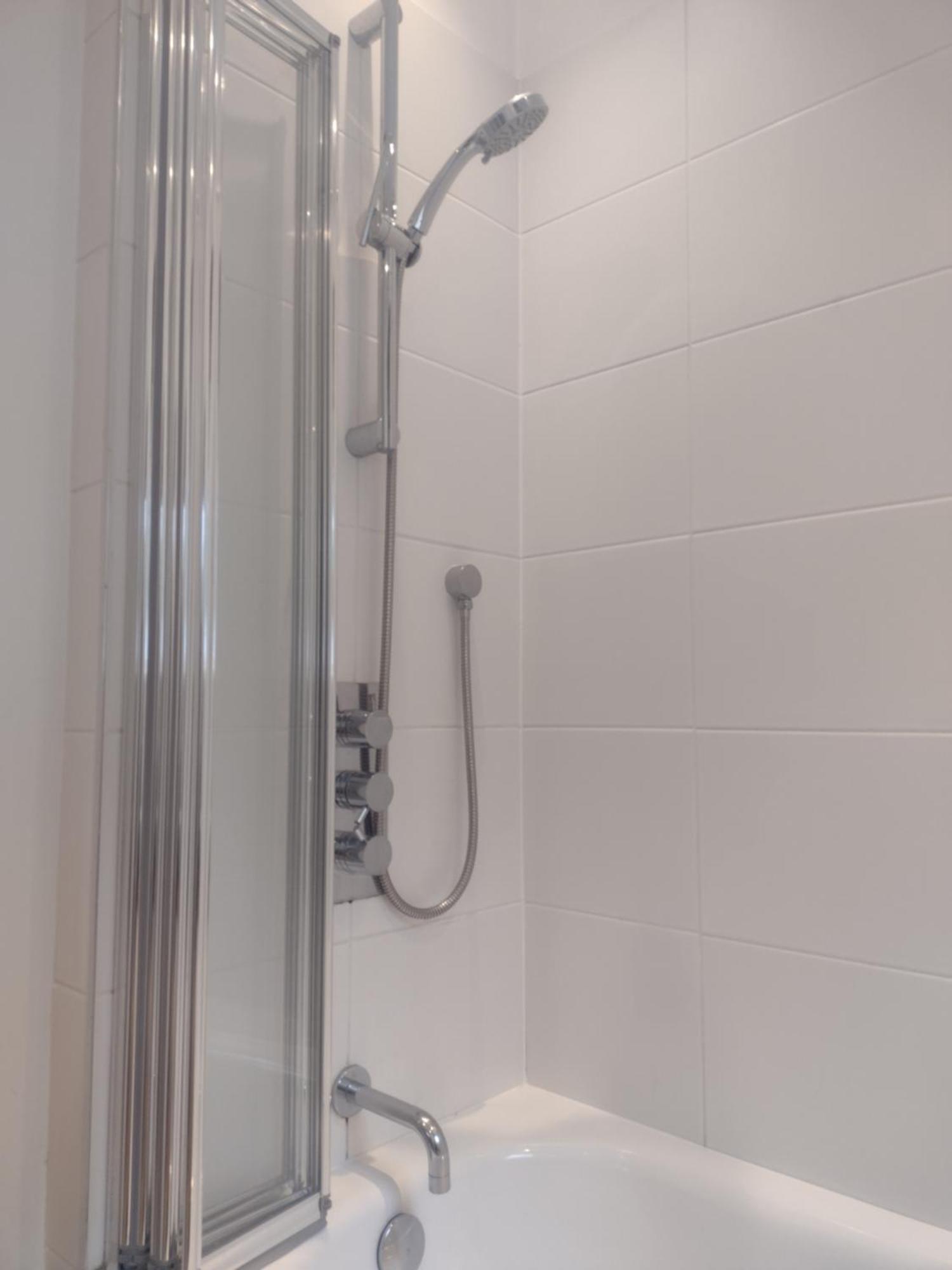 Annette's Place, Greenwich Garden Apartment, * London
