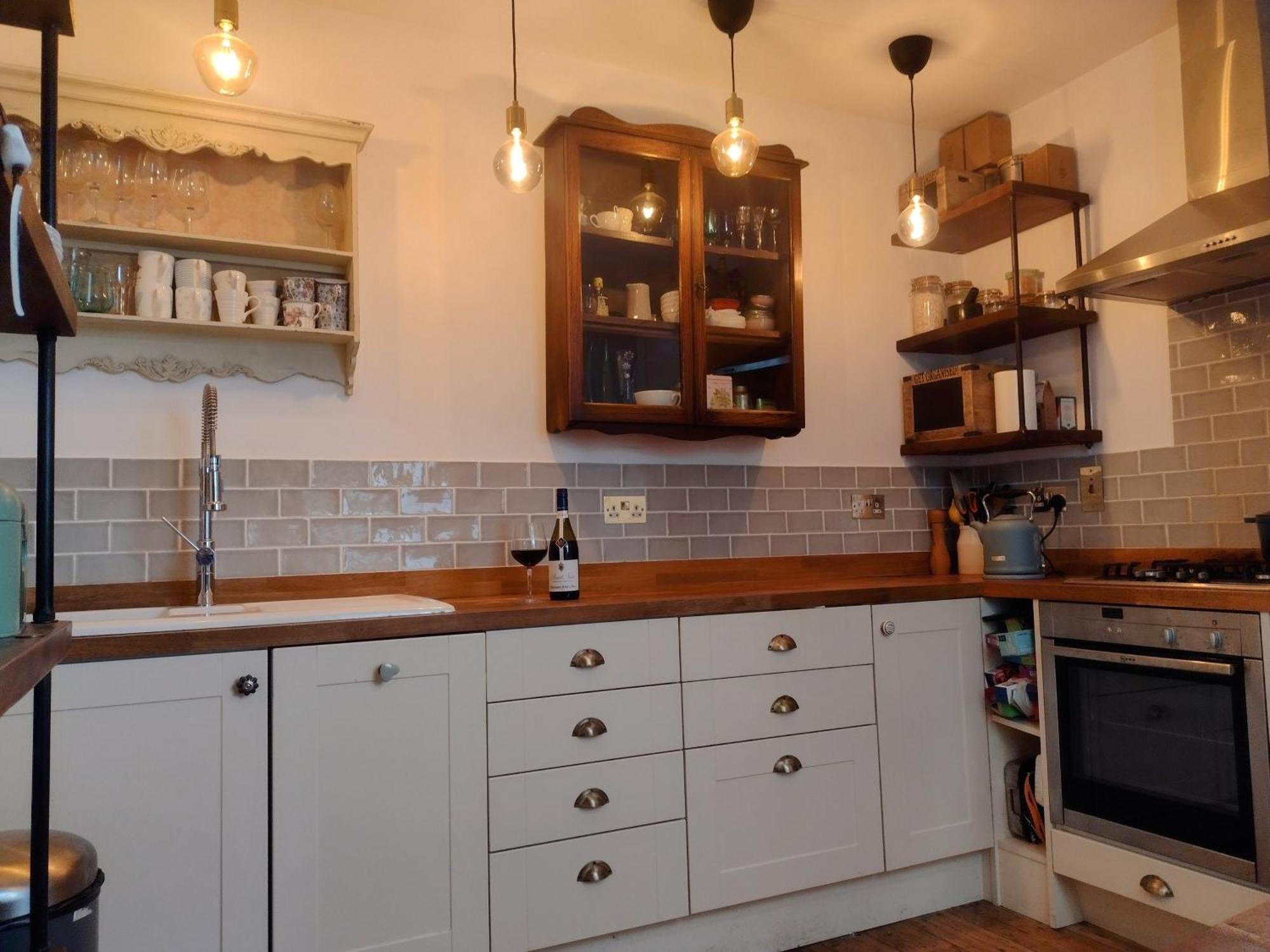 Annette's Place, Greenwich Garden Apartment, * London