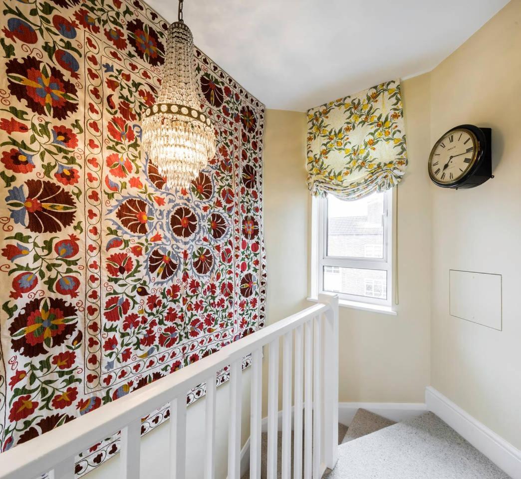 3 Bedroom On Portobello Road In Notting Hill Apartment *