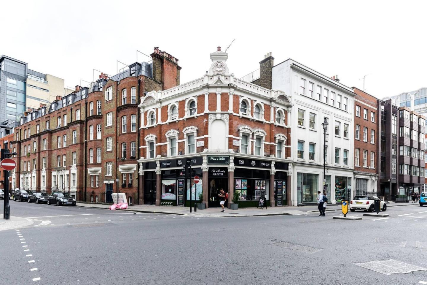 Stylish 1 Bedroom In Amazing Soho Location Londen