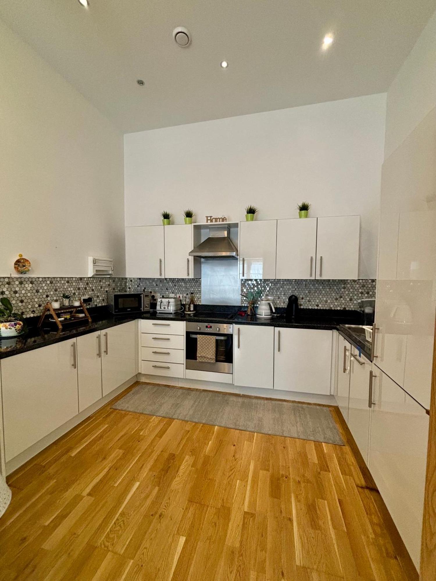 Leilighet Two Double Bedroom Duplex Flat *