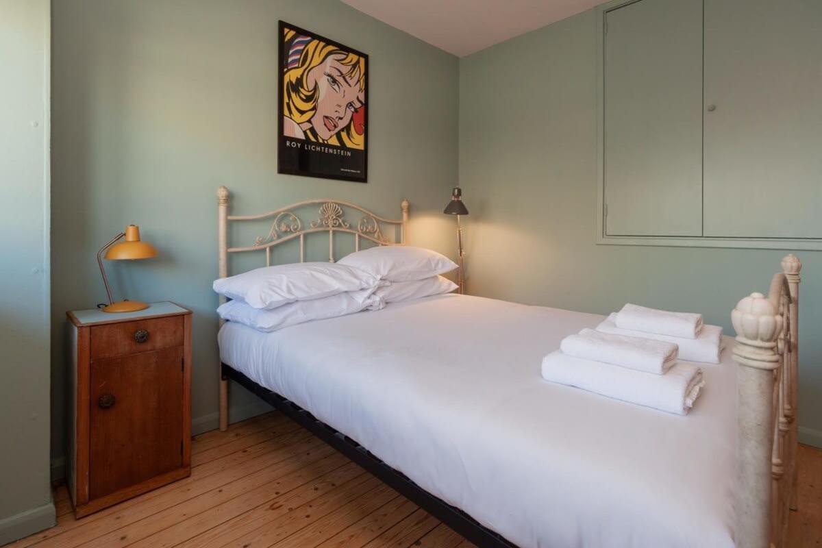 Central Stylish 4 Bedroom London