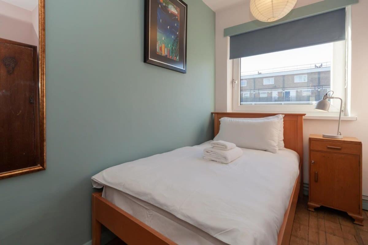 Apartment Central Stylish 4 Bedroom *