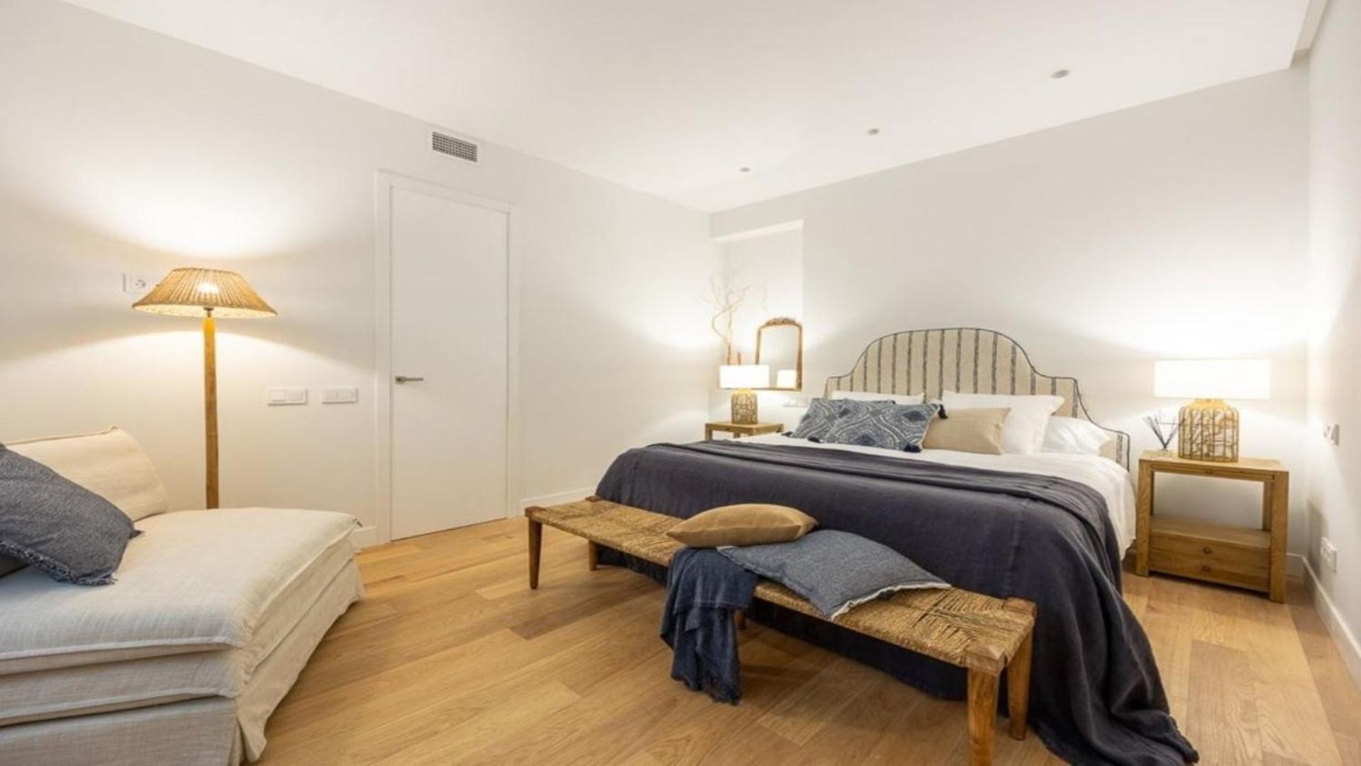 Bright 4 Bed Flat * London