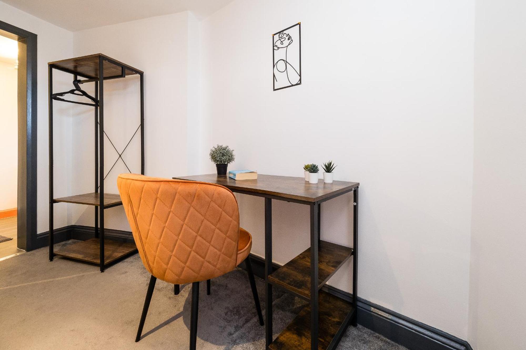 Ferienhaus Spacious 6 Ensuite Bedroom House In *