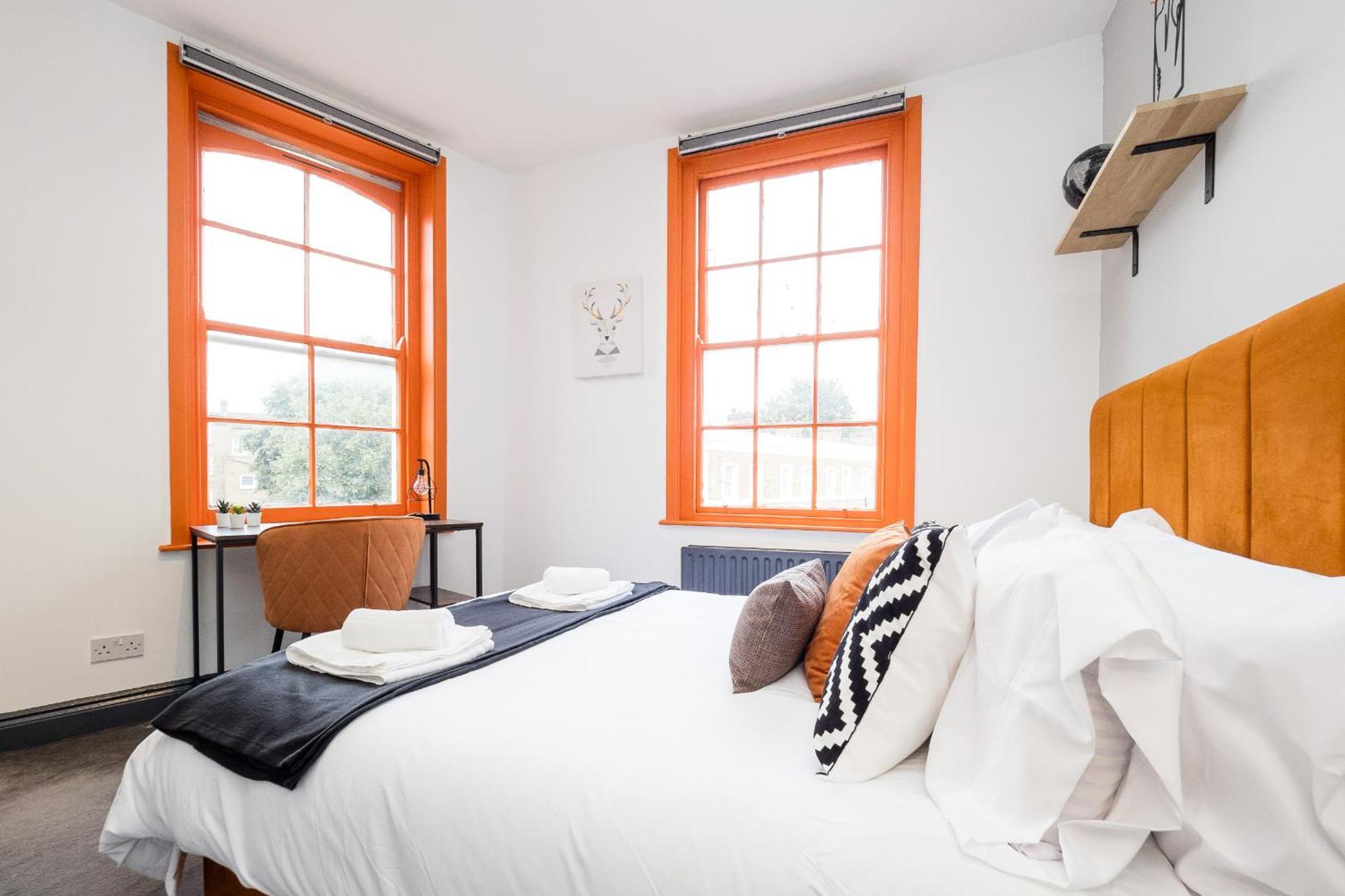 Spacious 6 Ensuite Bedroom House In Ferienhaus *