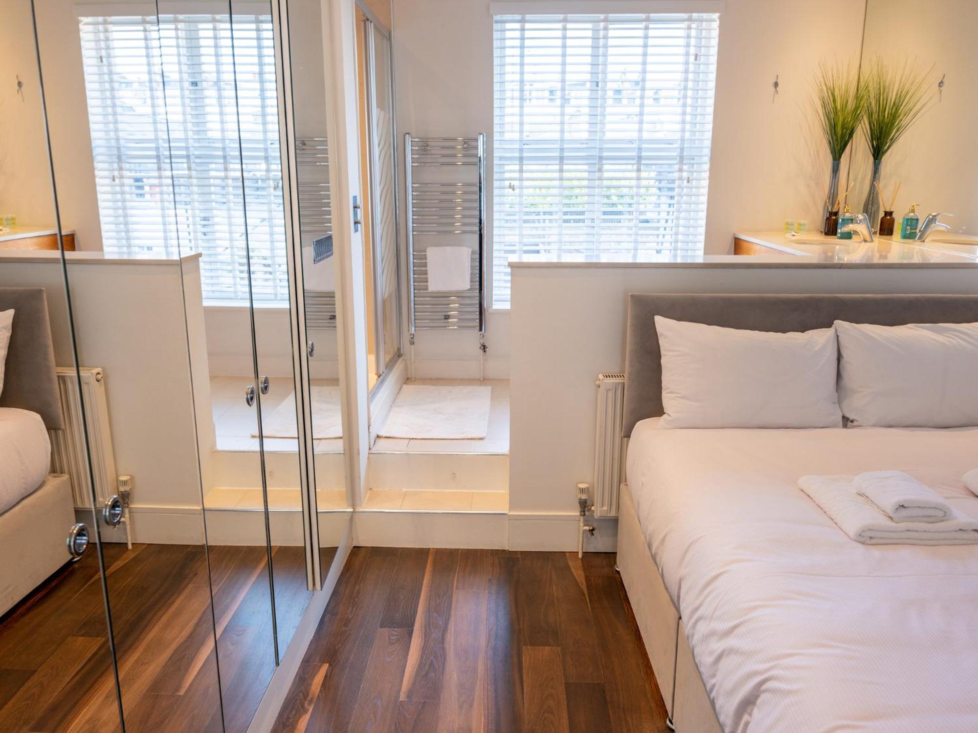 Pass The Keys - Hideaway In The Notting Hill Set