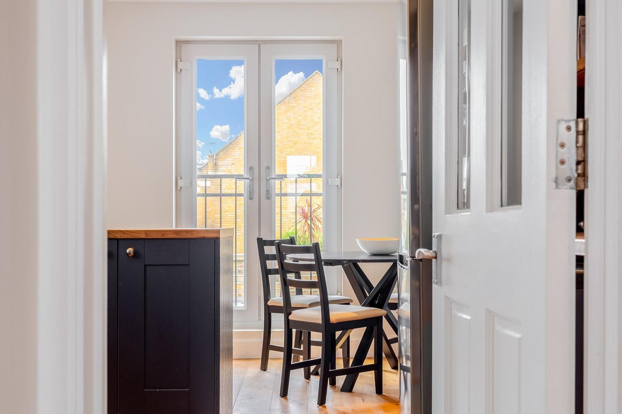Amazing 3br Near Wimbledon Park & Tube * London